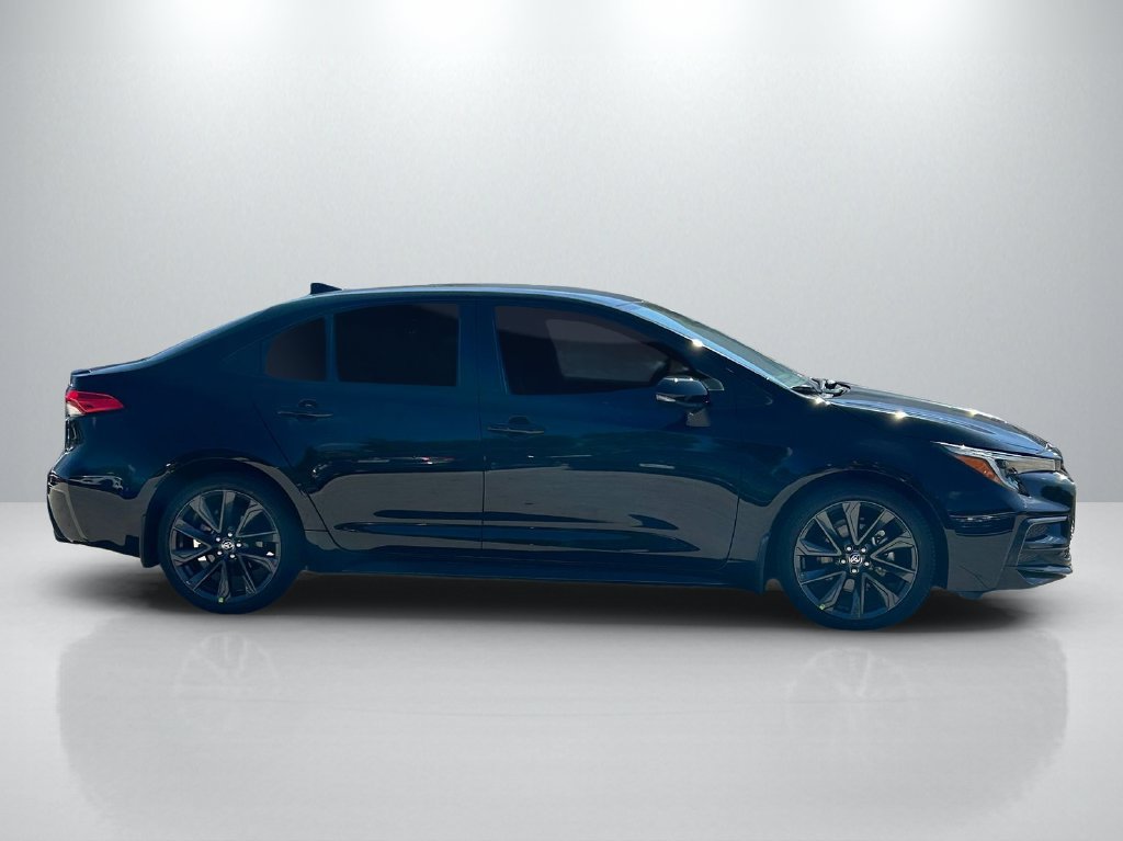 Certified 2025 Toyota Corolla SE FWD image 4