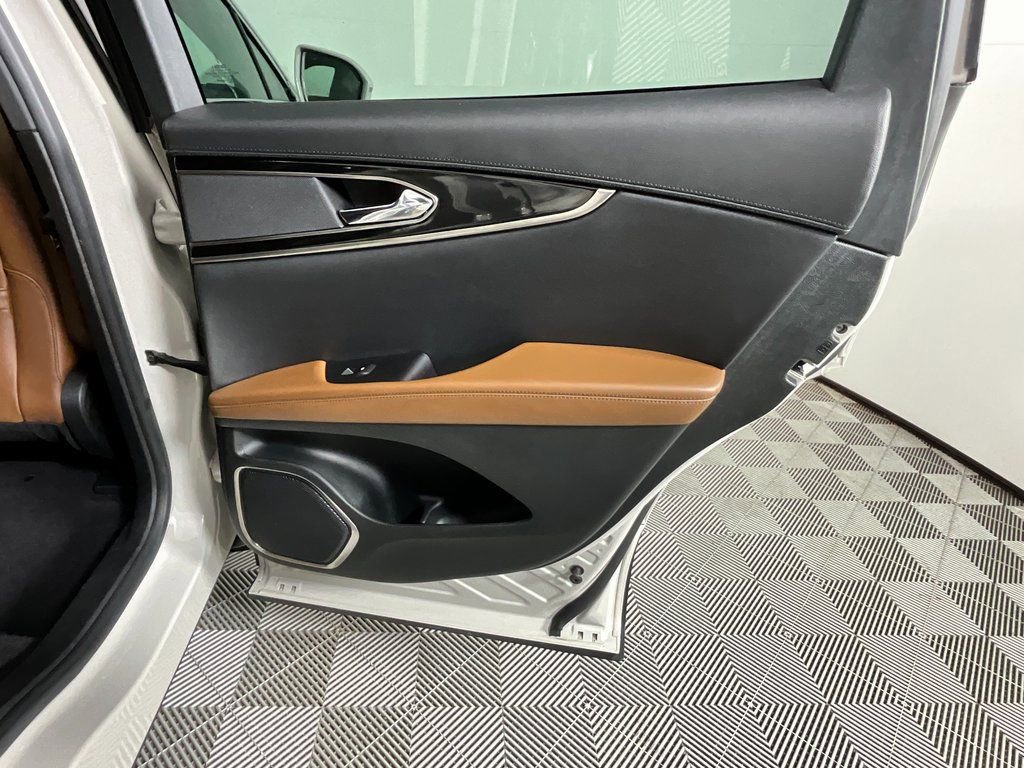 Certified 2023 Lincoln Nautilus Reserve image 24