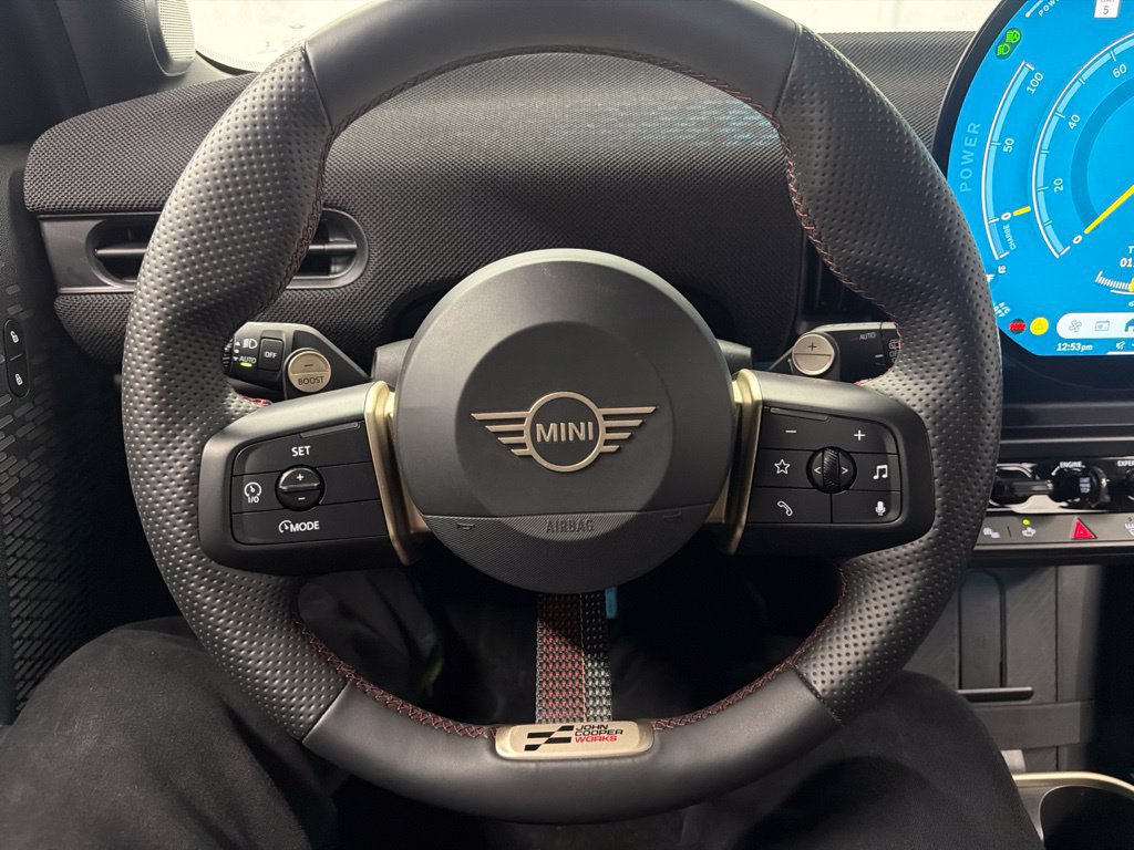 Used 2025 MINI Cooper S FWD image 11