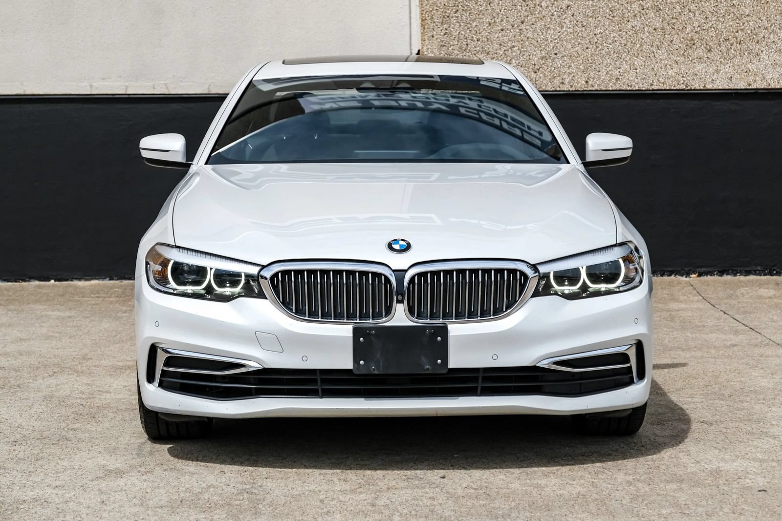 Used 2019 BMW 540i xDrive AWD/4WD image 4