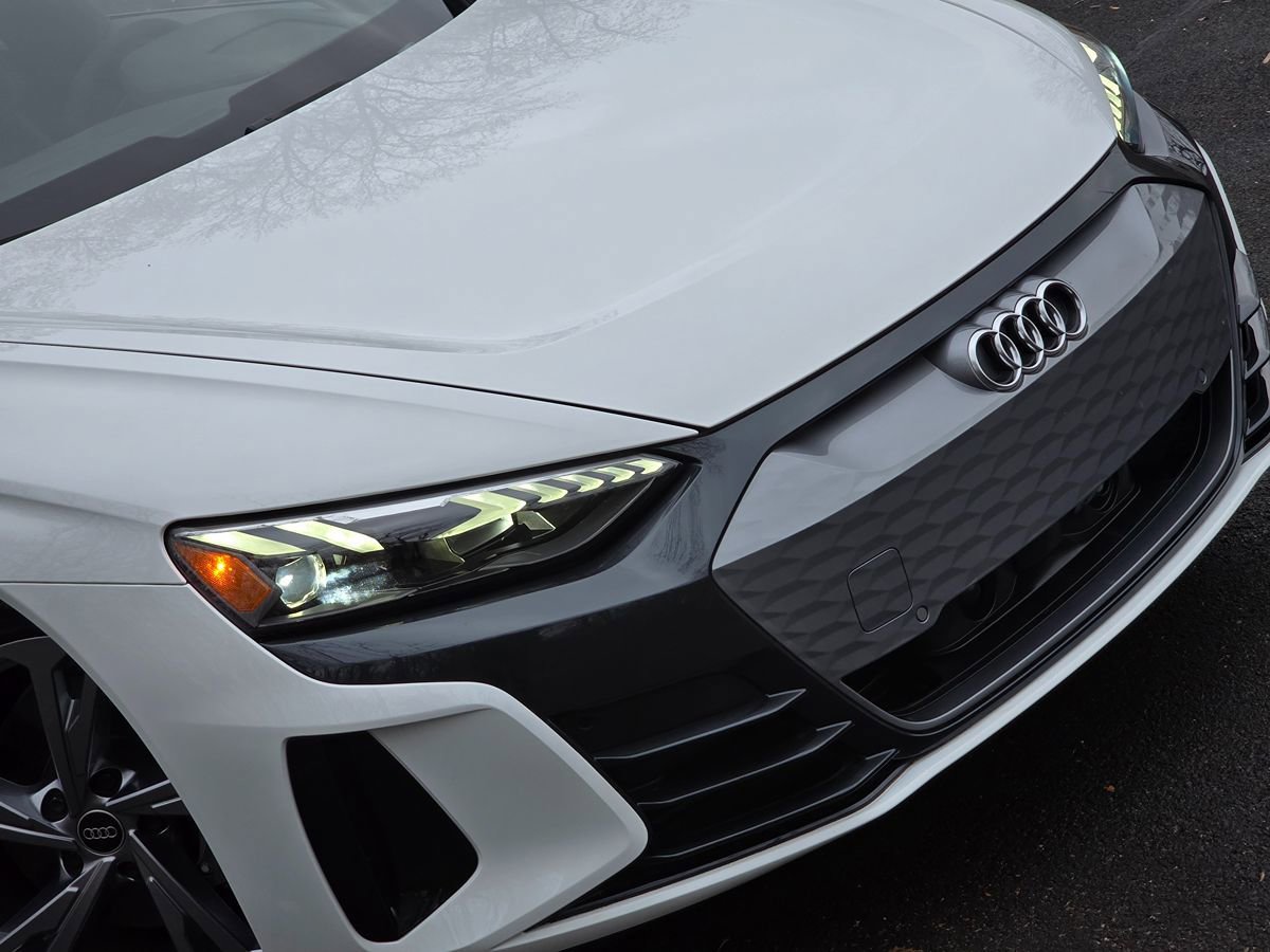 Used 2022 Audi e-tron GT Premium Plus image 66
