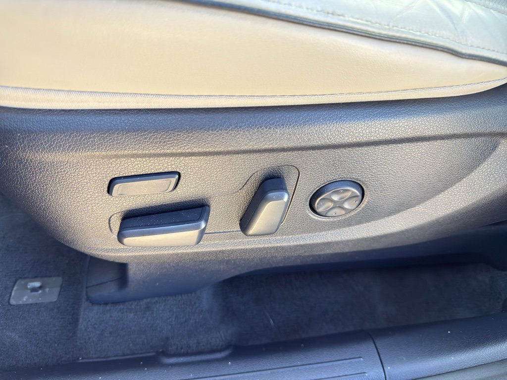 Used 2022 Hyundai Palisade Limited w/ Cargo Package image 12