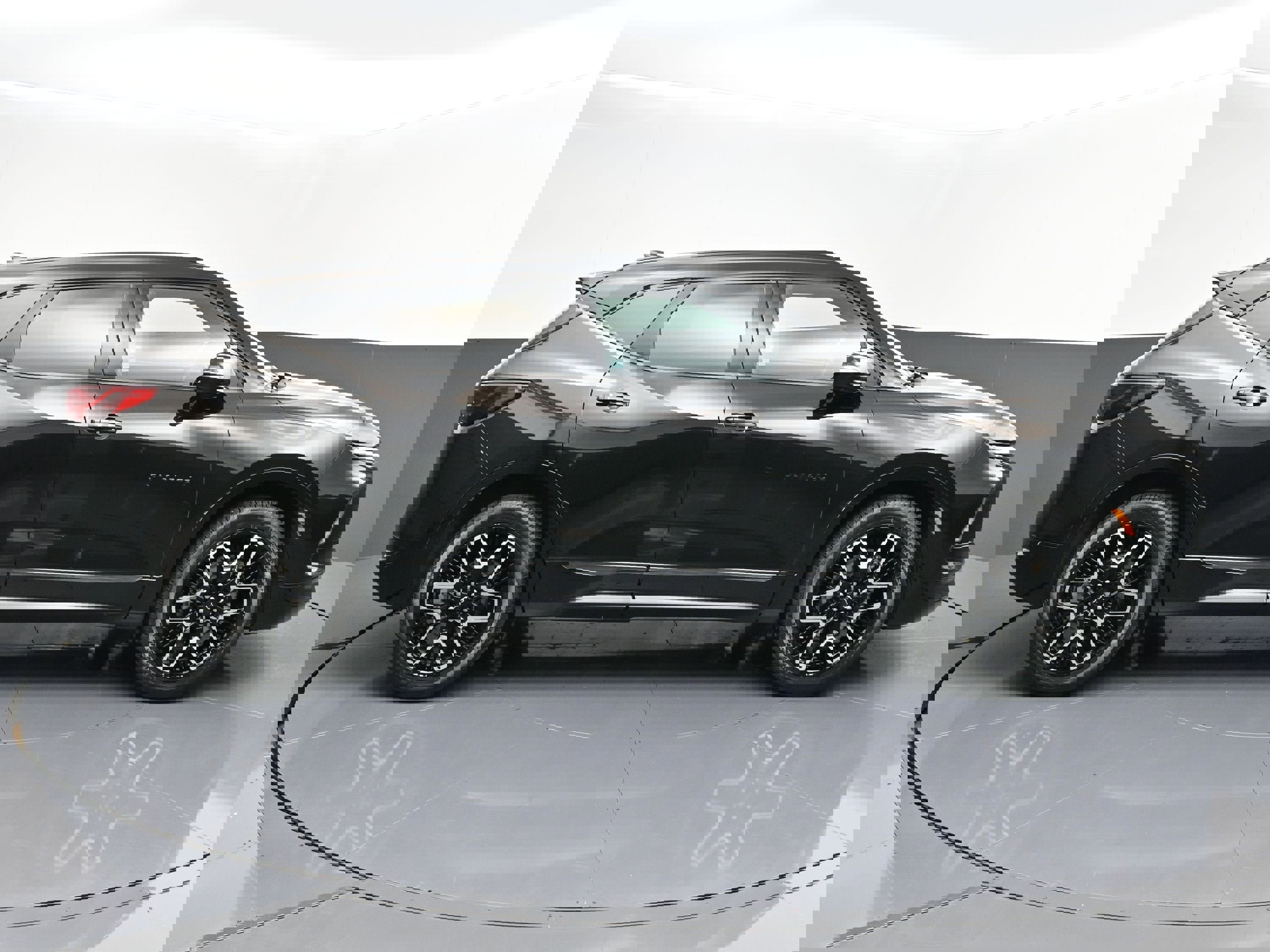 Certified 2023 Chevrolet Blazer RS w/ Driver Confidence II Package image 10