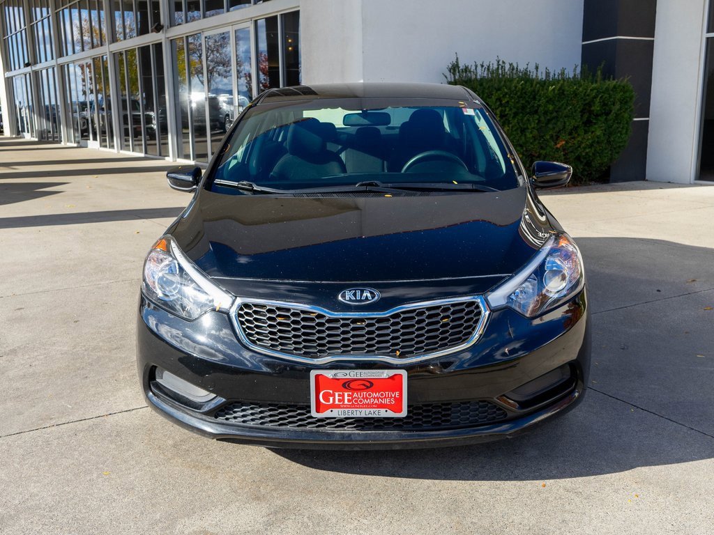 Used 2016 Kia Forte LX image 2