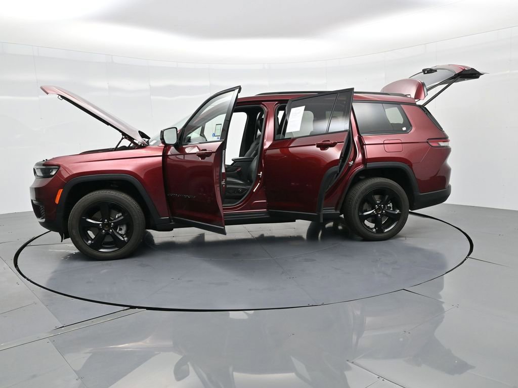 New 2023 Jeep Grand Cherokee L Laredo image 36
