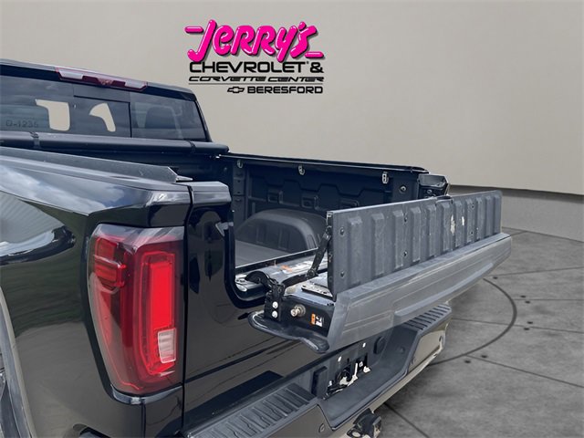 Used 2024 GMC Sierra 1500 AT4 w/ Technology Package image 11