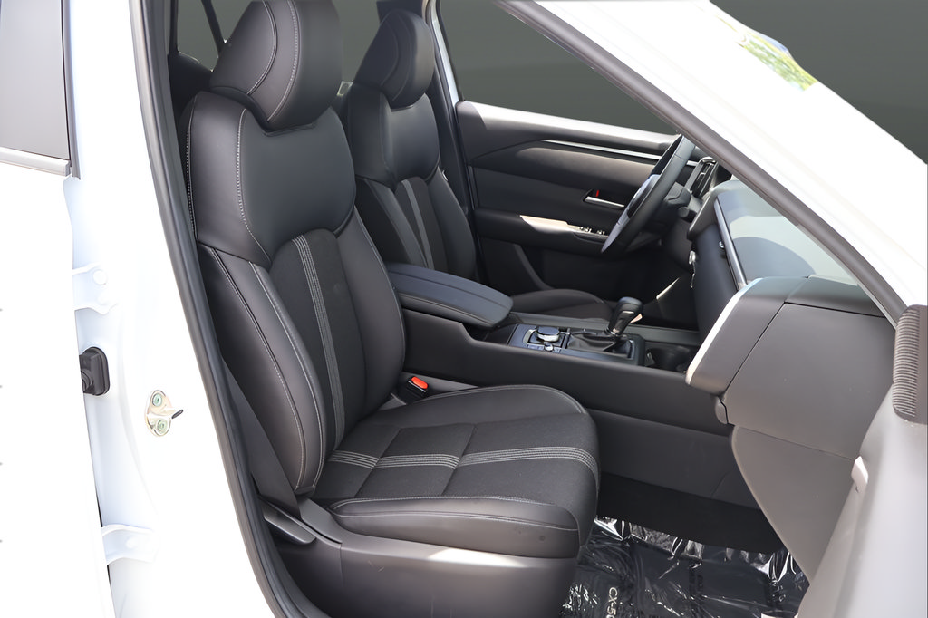 Used 2024 MAZDA CX-50 AWD 2.5 S w/ Cargo Package image 18