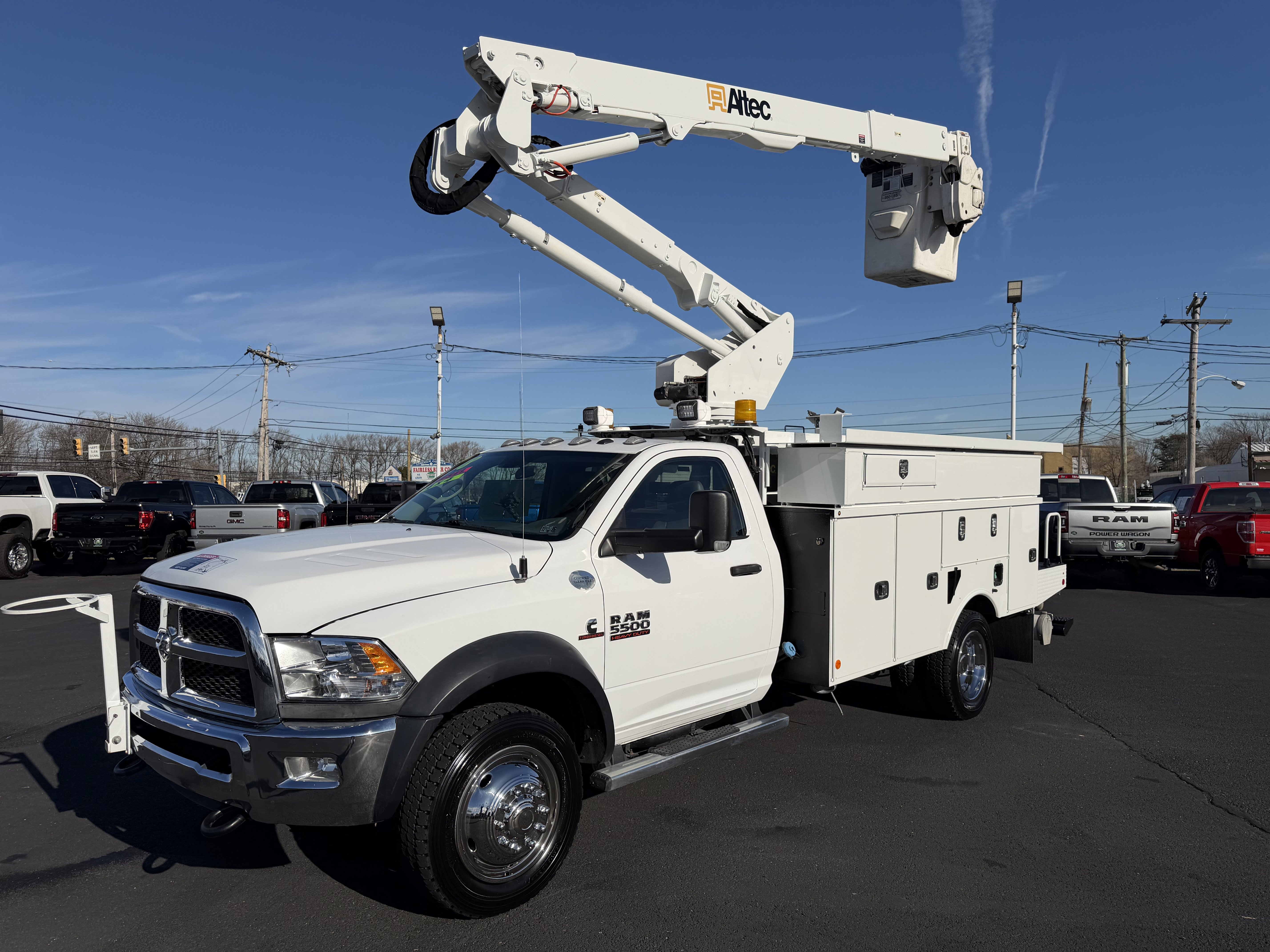Used 2018 RAM 5500 Tradesman w/ Power & Remote Entry Group image 10