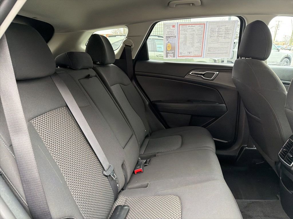 Certified 2023 Kia Sportage LX image 14