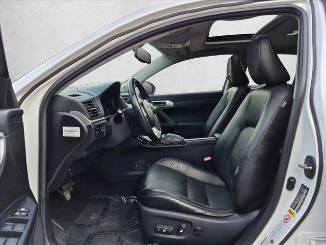 Used 2012 Lexus CT 200h Premium w/ Premium Audio Pkg FWD image 15
