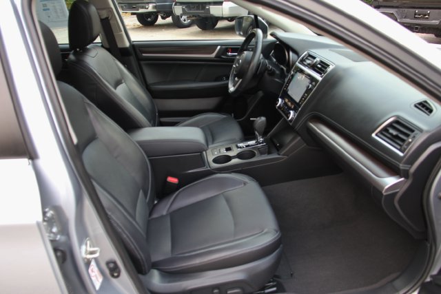 Used 2018 Subaru Legacy 3.6R Limited AWD/4WD image 38