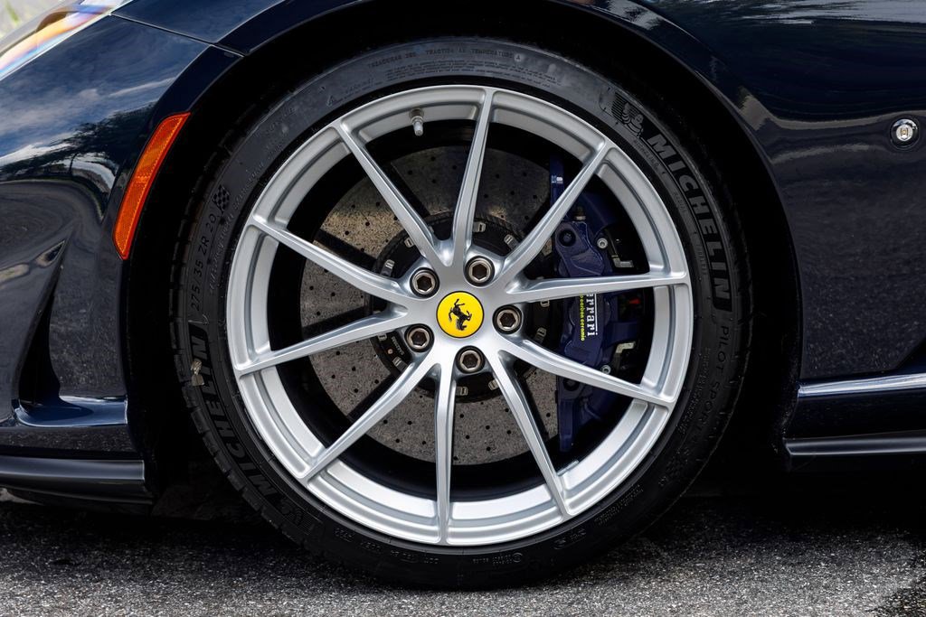 Used 2022 Ferrari 812 GTS RWD image 15