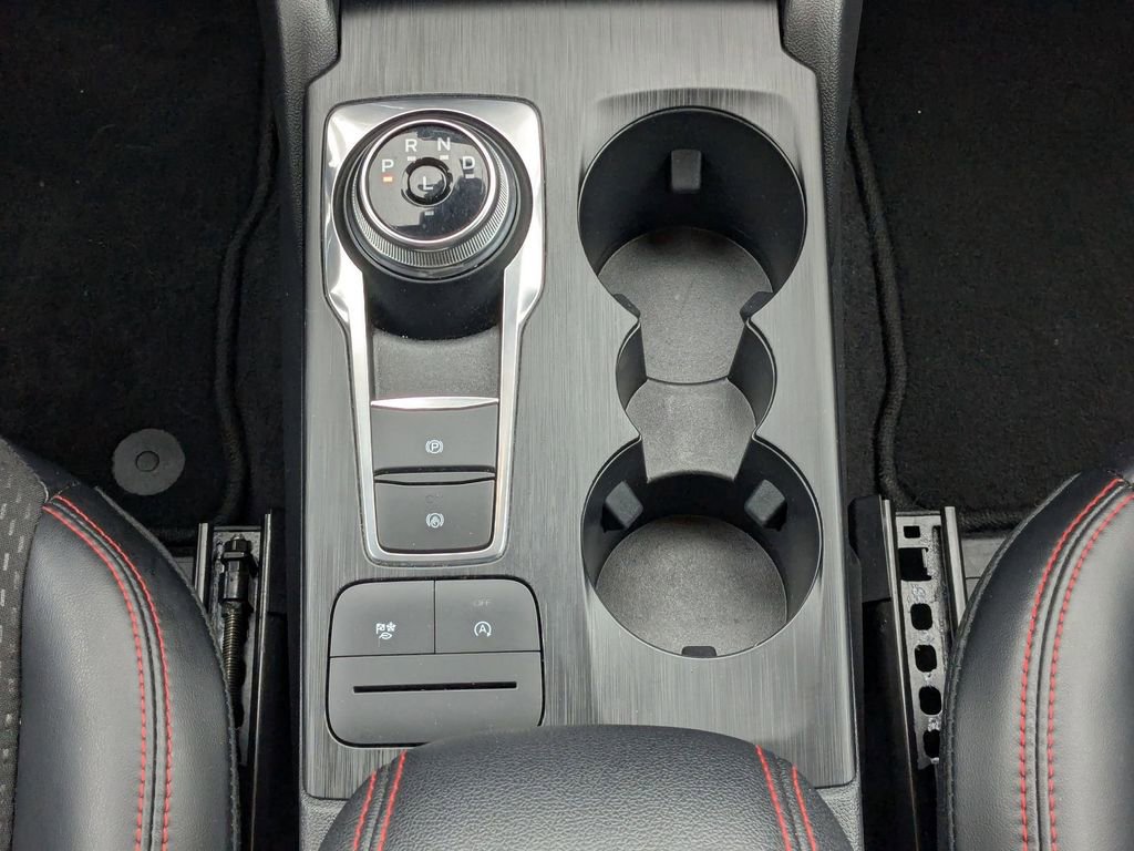 Used 2025 Ford Escape ST-Line image 25