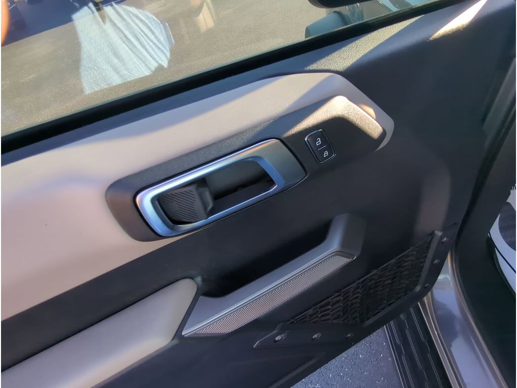 Used 2022 Ford Bronco Wildtrak image 12