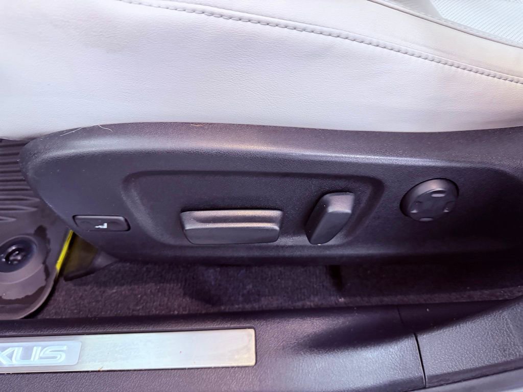 Certified 2019 Lexus RX 350L FWD image 24