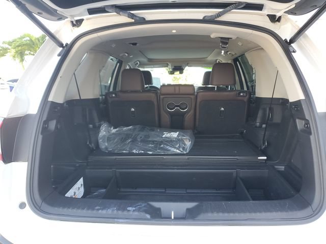 Used 2023 Honda Pilot Elite image 6