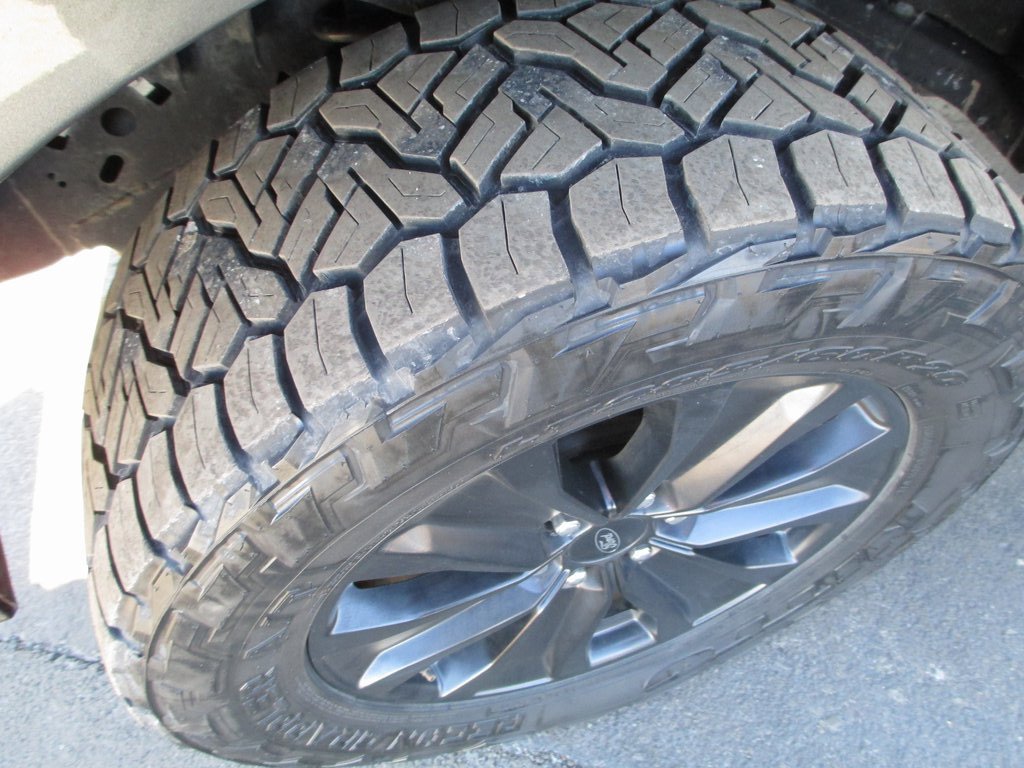 Used 2020 Ford F150 Lariat w/ Equipment Group 502A Luxury image 12