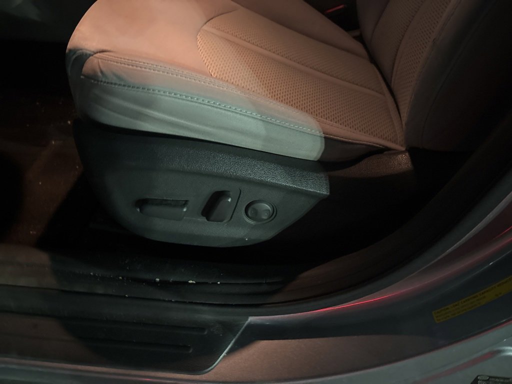 Used 2015 Hyundai Sonata SE w/ Option Group 02 image 16