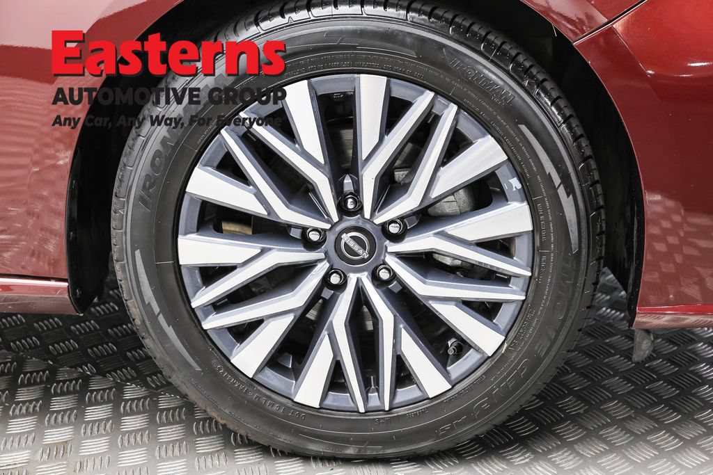 Used 2024 Nissan Altima 2.5 SV FWD image 27