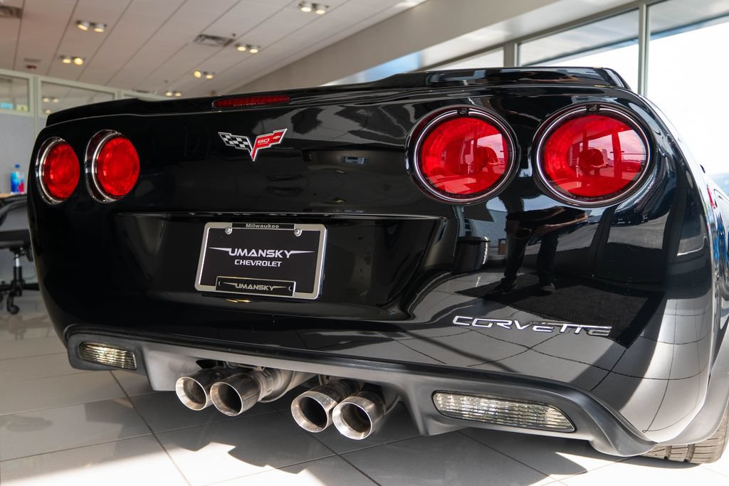 Used 2013 Chevrolet Corvette 427 w/ 1SB Preferred Equipment Group RWD image 16
