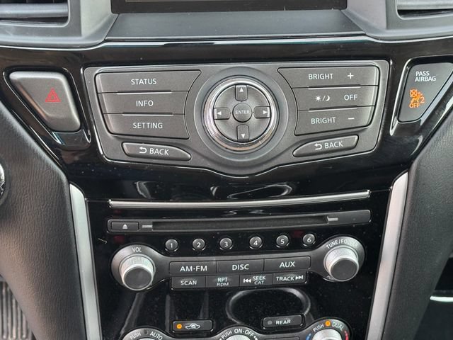 Used 2014 Nissan Pathfinder SV AWD/4WD image 19