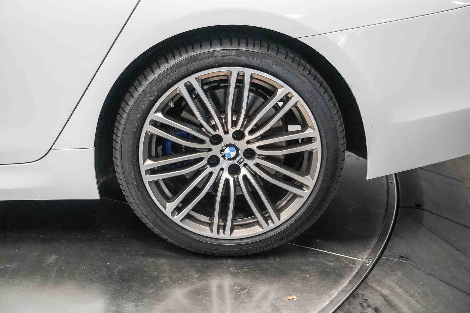 Used 2018 BMW M550i xDrive AWD/4WD image 10