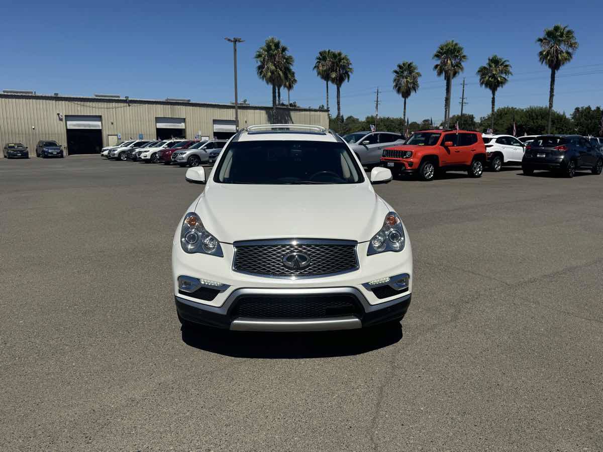Used 2016 INFINITI QX50 2WD w/ Technology Package image 4