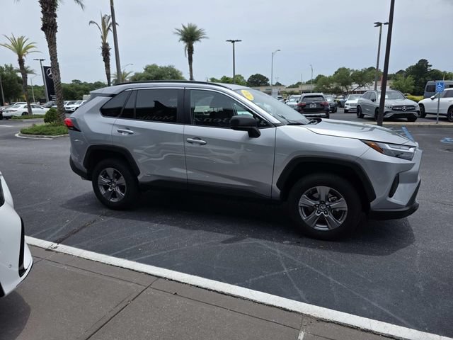 Used 2024 Toyota RAV4 LE AWD/4WD image 6