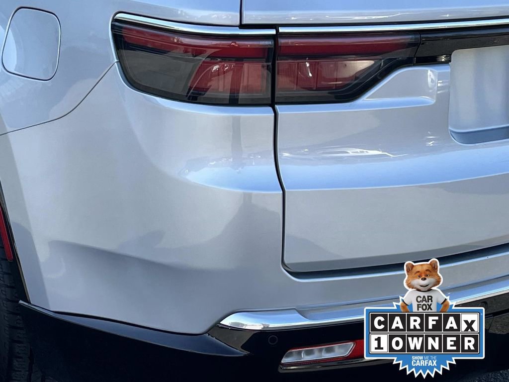 Used 2024 Jeep Wagoneer Series III image 5