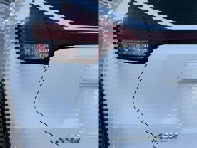 Used 2023 Nissan Kicks SV image 6