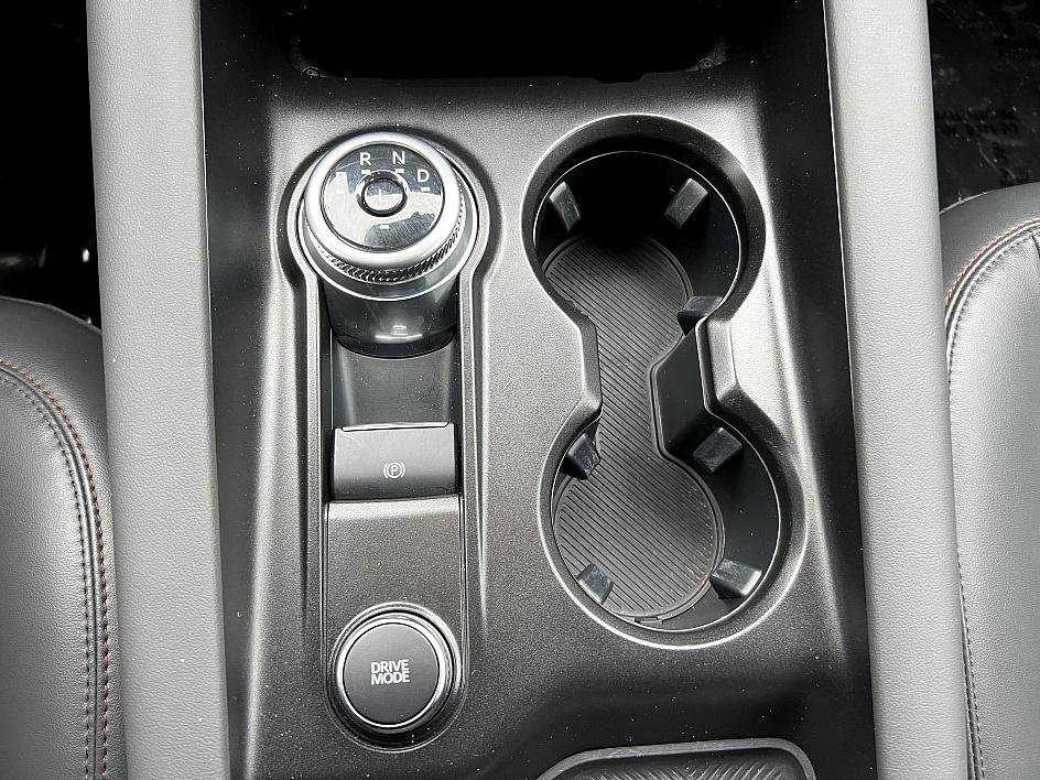 Used 2025 Ford Explorer Active w/ Active Comfort Package image 18