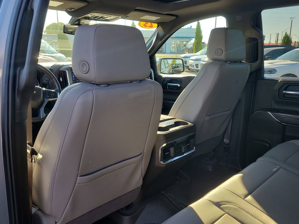 Used 2022 Chevrolet Silverado 1500 LTZ w/ LTZ Premium Package image 11