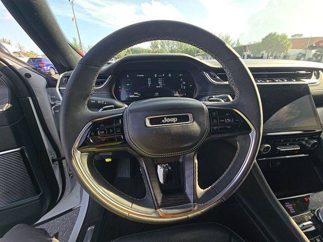 Certified 2023 Jeep Grand Cherokee Overland AWD/4WD image 7