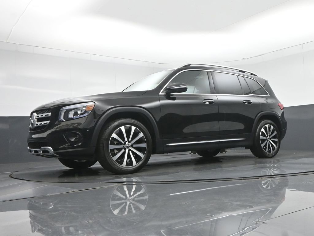 Used 2021 Mercedes-Benz GLB 250 4MATIC w/ Premium Package image 59