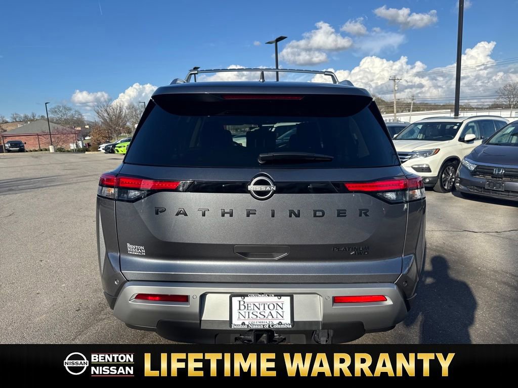 Certified 2025 Nissan Pathfinder Platinum w/ Black Appearance Package image 8