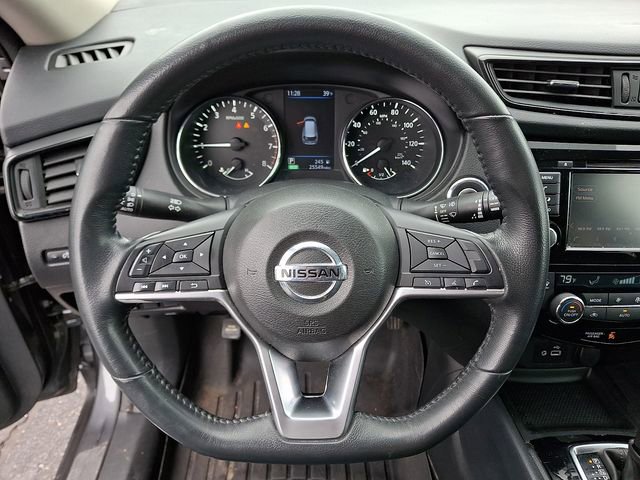 Used 2018 Nissan Rogue SV image 22