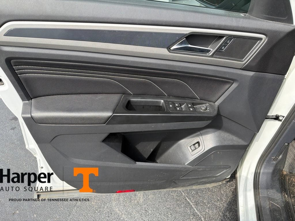 Used 2020 Volkswagen Atlas Cross Sport SEL FWD image 19