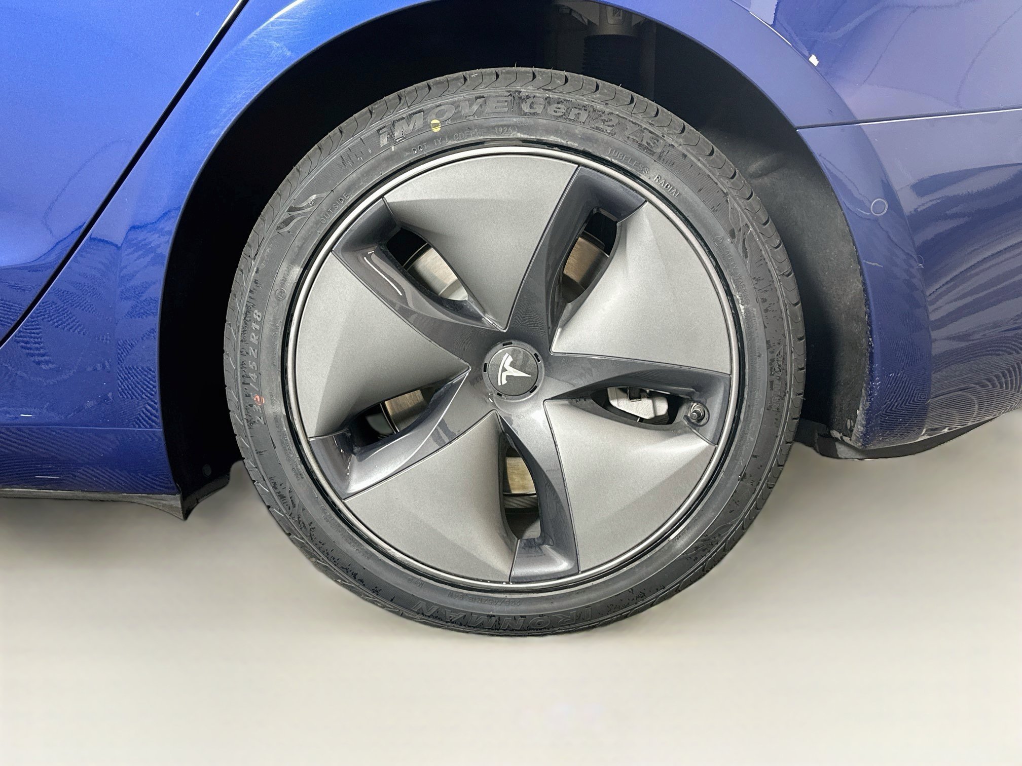 Used 2020 Tesla Model 3 Standard Range Plus RWD image 11