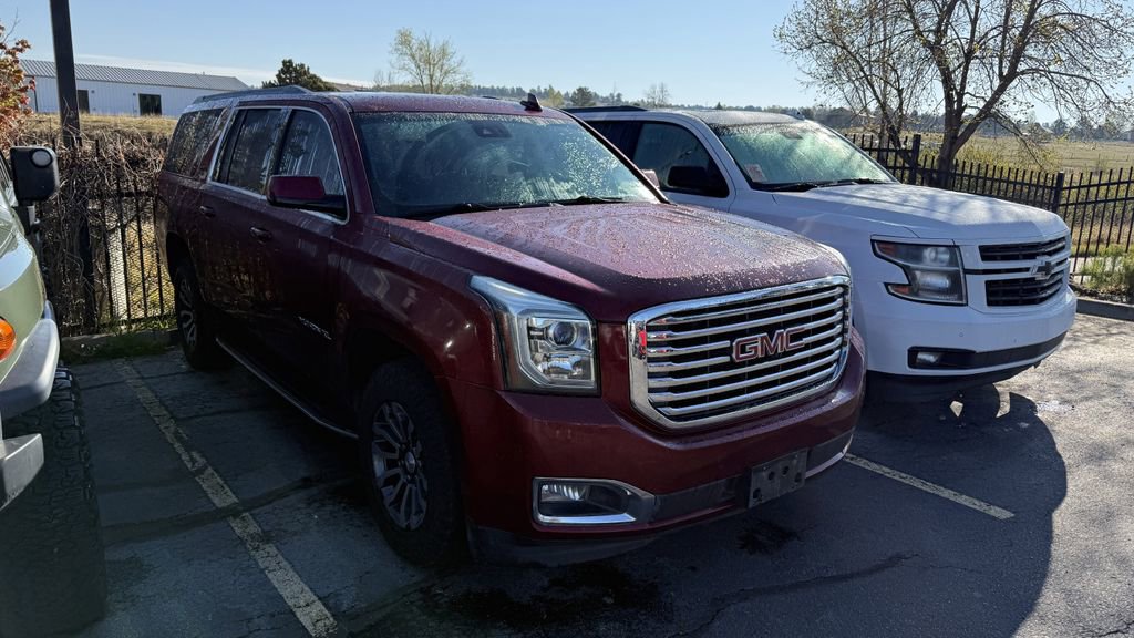 Used 2017 GMC Yukon XL SLT AWD/4WD image 1