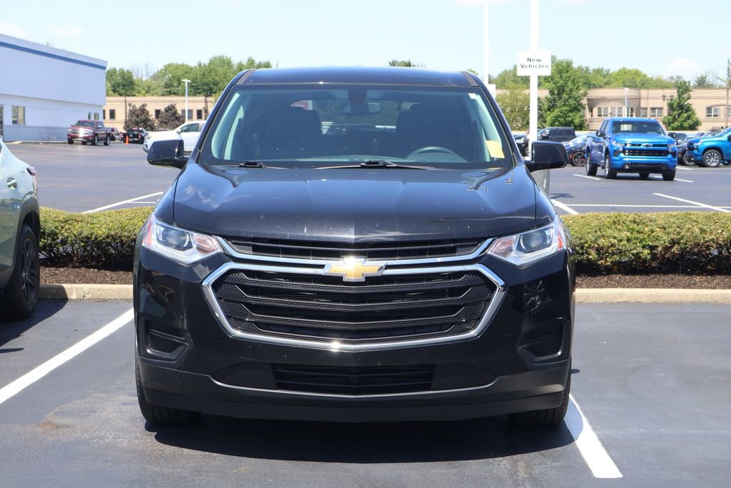 Used 2018 Chevrolet Traverse LS FWD image 2