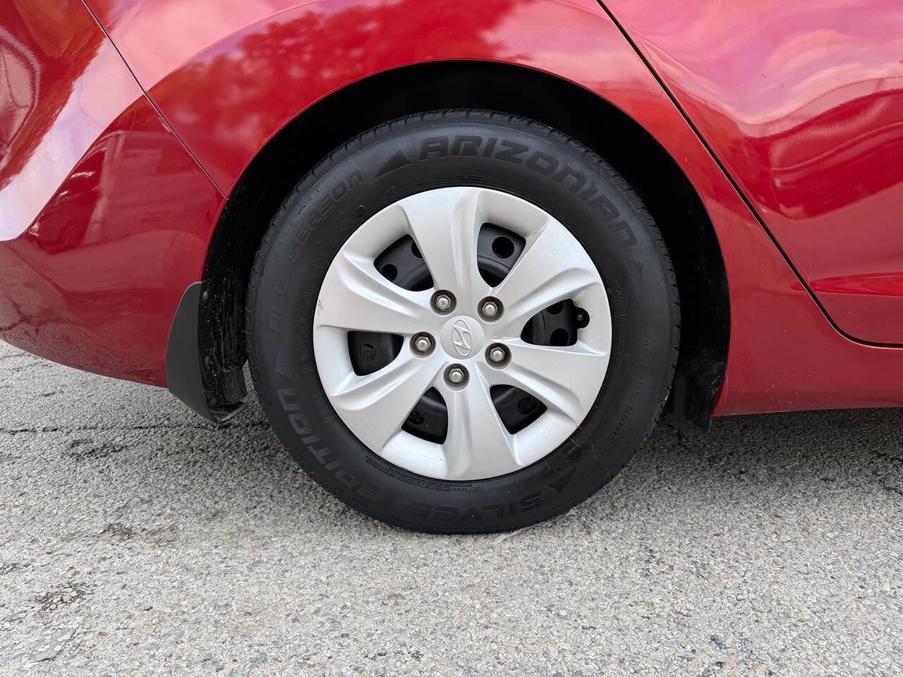 Used 2016 Hyundai Elantra SE image 27