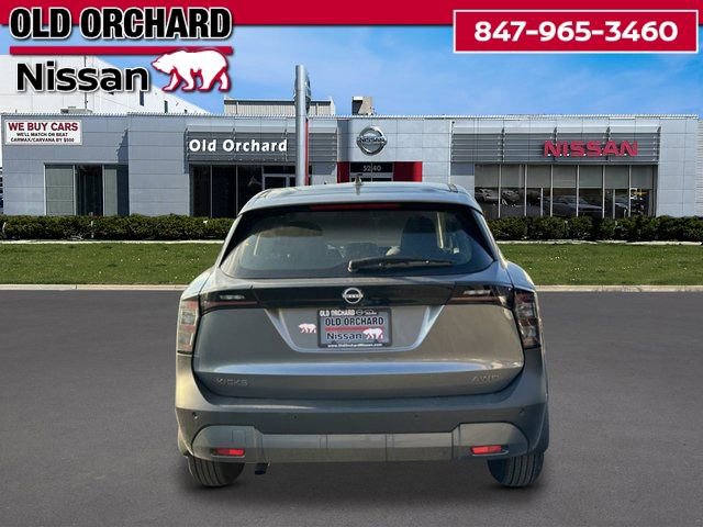 Used 2025 Nissan Kicks S image 5