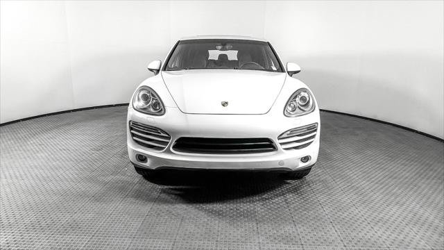 Used 2014 Porsche Cayenne Platinum Edition AWD/4WD image 10