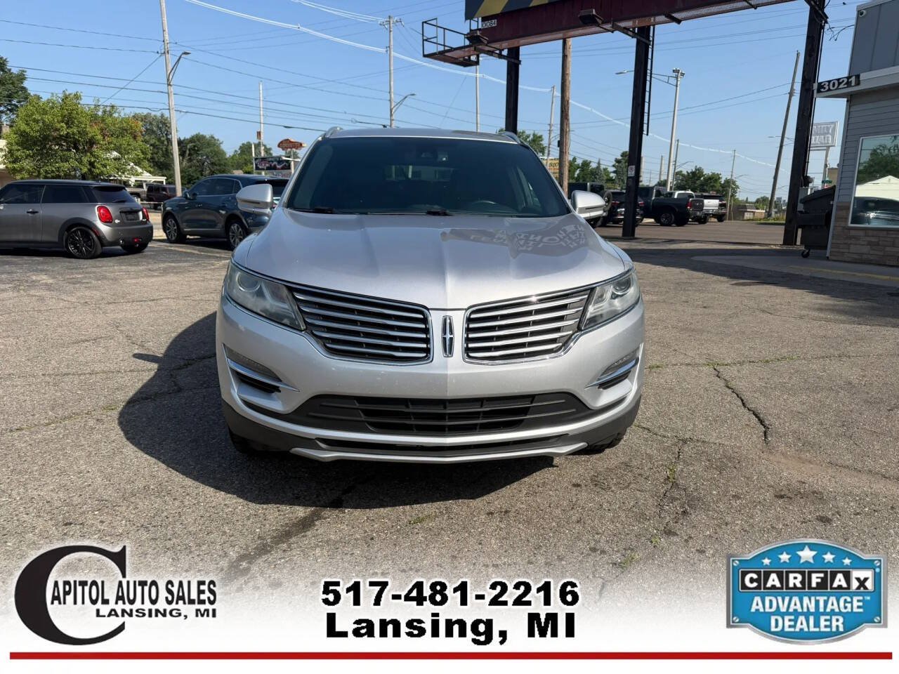 Used 2017 Lincoln MKC Reserve w/ Lincoln MKC Climate Package AWD/4WD image 2