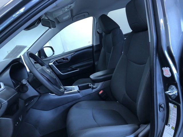 Used 2025 Toyota RAV4 LE image 18