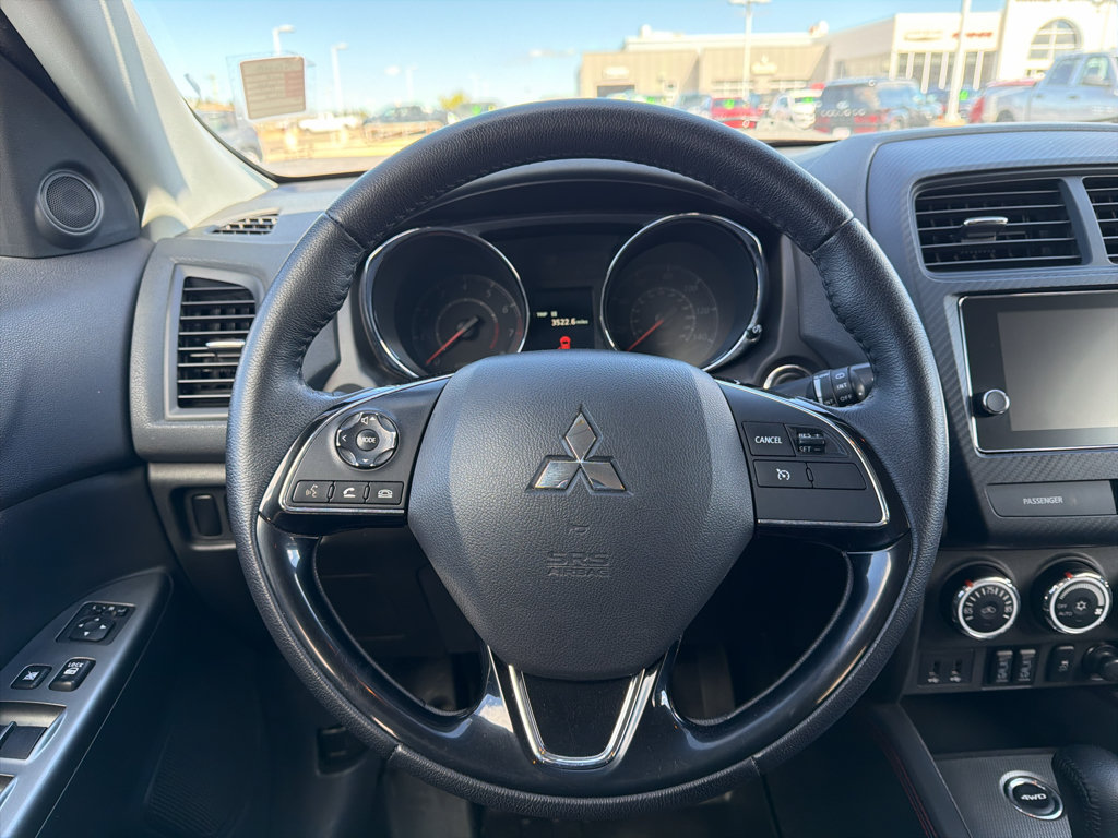 Used 2019 Mitsubishi Outlander Sport SE AWD/4WD image 9