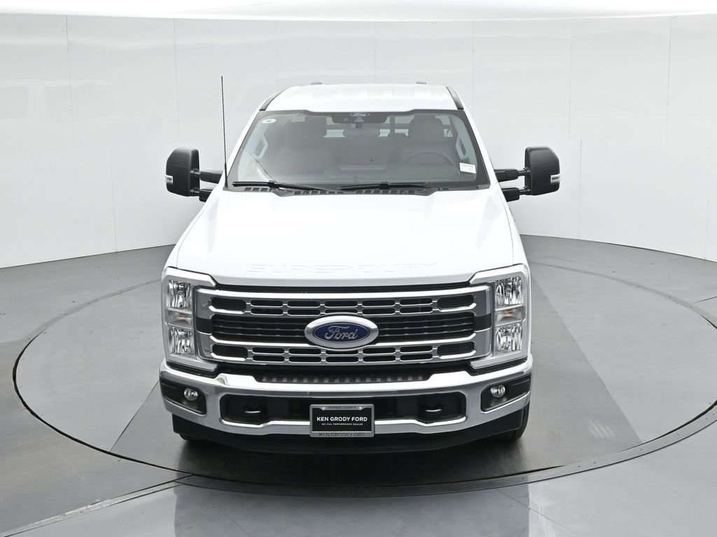 New 2026 Ford F350 XLT image 36