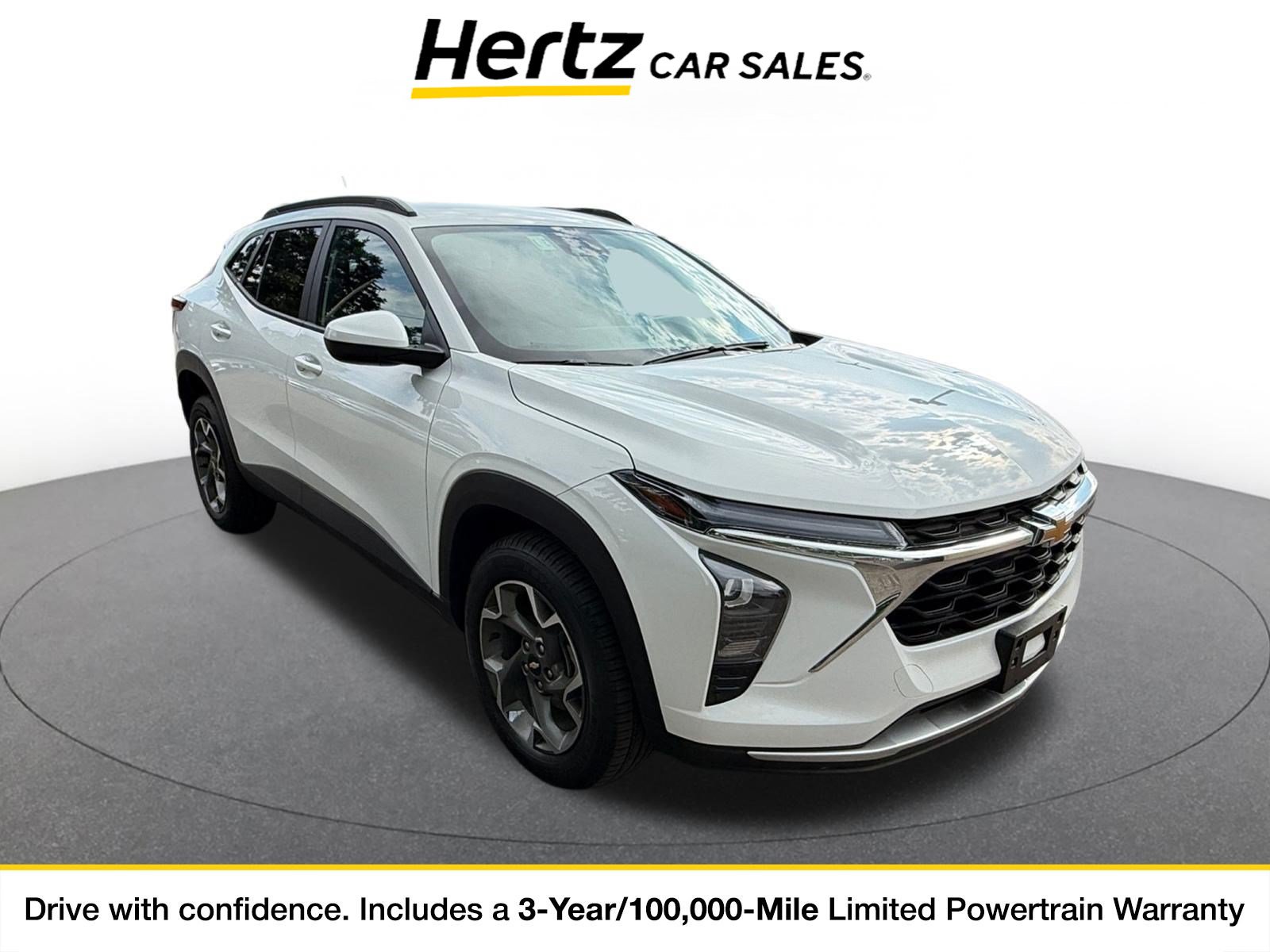 Used 2025 Chevrolet Trax LT FWD image 1