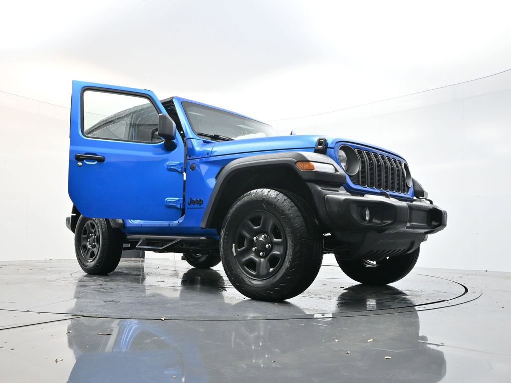 Used 2025 Jeep Wrangler Sport image 34