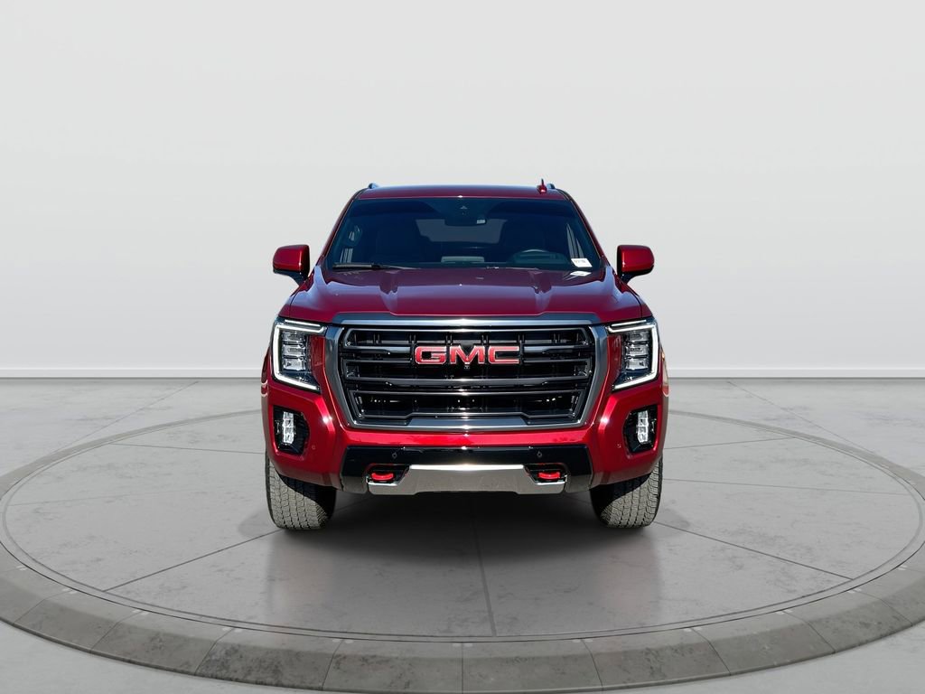 Used 2024 GMC Yukon AT4 w/ Technology Package AWD/4WD image 3